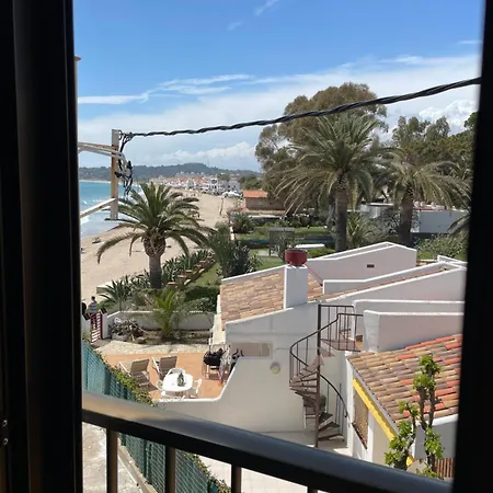 Altafulla, Primera Linea De Mar Con Acceso Directo A La Playa *